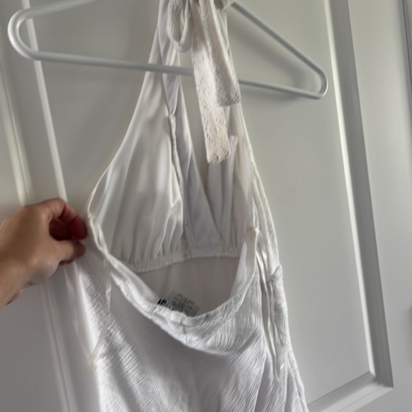 White halter dress - Picture 3 of 3